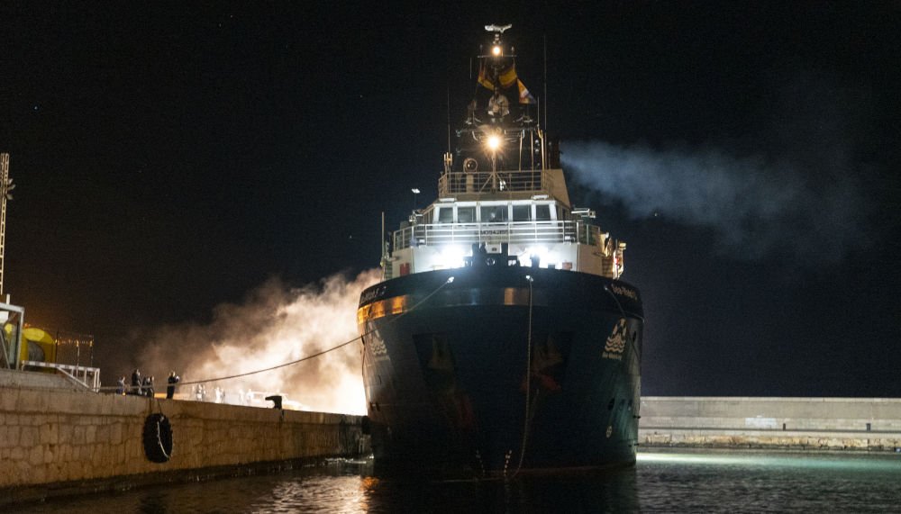 Die Sea-Watch 5 verlässt den Hafen von Vinaròs, Spanien. Foto: Luna Wolf/Sea-Watch